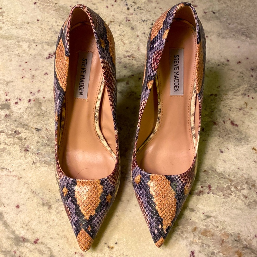 Worn twice Steve Madden multi color snake skin stiletto heel